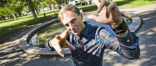 "Folk är alldeles för dumma i huvudet"