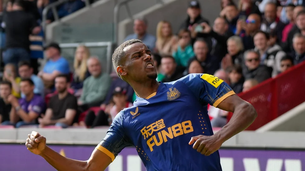 Alexander Isak målskytt mot Brentford.