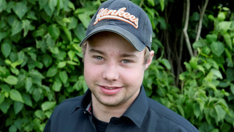 Egen företagare. Tanken är att Jesper Ekström en dag ska ta över gården hemma i Mjölby. Men än så länge hyr han ut sin arbetskraft till andra lantbruk.