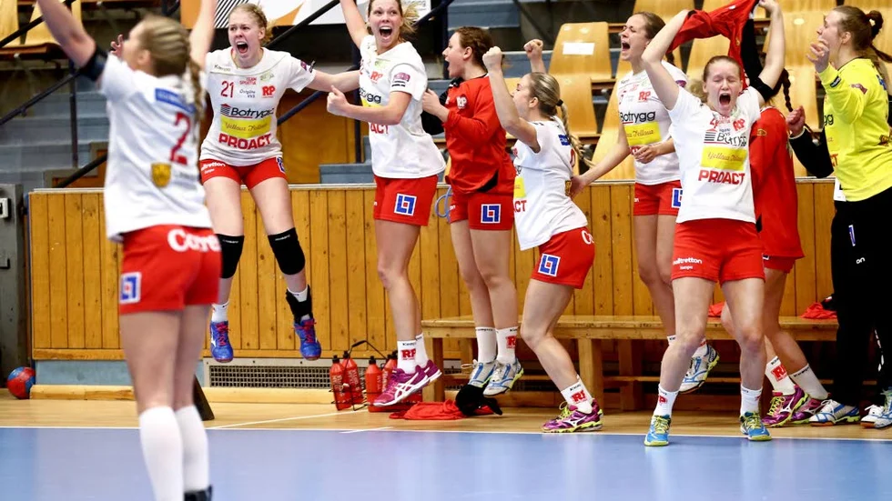 Glädjescener. RP:s damlag går mot en ny säsong i Allsvenskan.