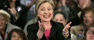 Laddat porträtt av tvetydig Clinton