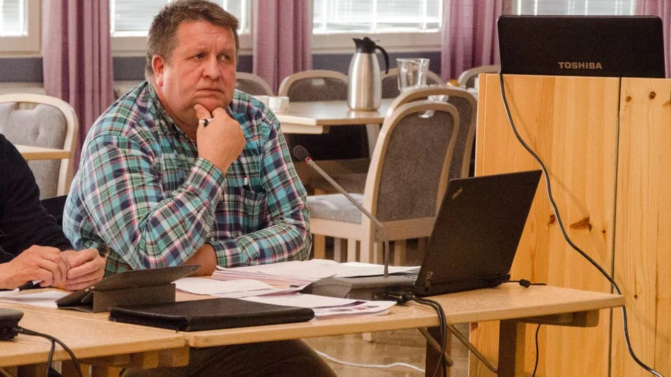 Kommunalråd. Centerpartisten Mörtberg gillar S-förslaget.