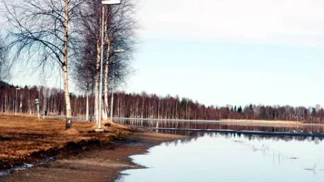 Vattnet i Bodträsket kommer att stiga ytterligare. Beab släpper ut så mycket de kan via Bodån. FOTO: Lena Tegström