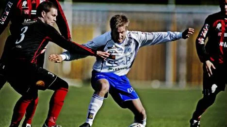 IFK Luleås veteran Per Ekervhén lämnar klubben efter säsongen för att flytta till Göteborg. Där väntar spel på en högre nivå än division II.