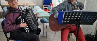 Vårfest med trerätters och underhållning