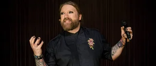 Gaytenor sprider kärlek i regnbågens alla färger