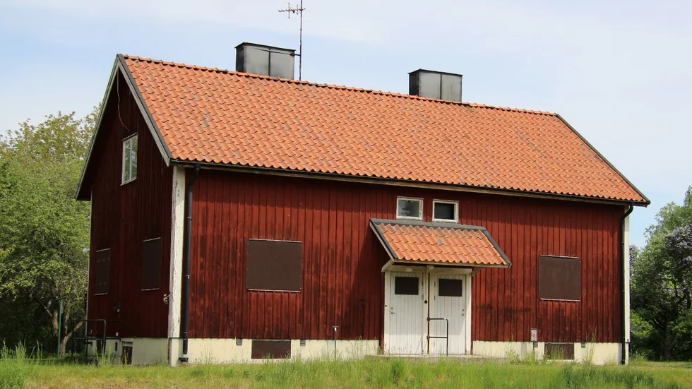 Den gamla arbetarbostaden i Skäggetorp ska rivas. Helt otroligt, menar insändarskribenten.
