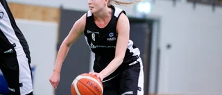Luleå Basket-guarden firade landskamp nummer 100