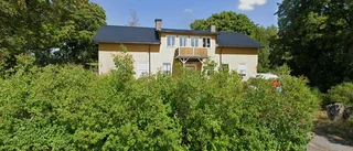 74-åring ny ägare till äldre villa i Alunda - prislappen: 1 600 000 kronor