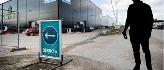 Kompispriser, mutor och "godkända" bilar – nu åtalas han 