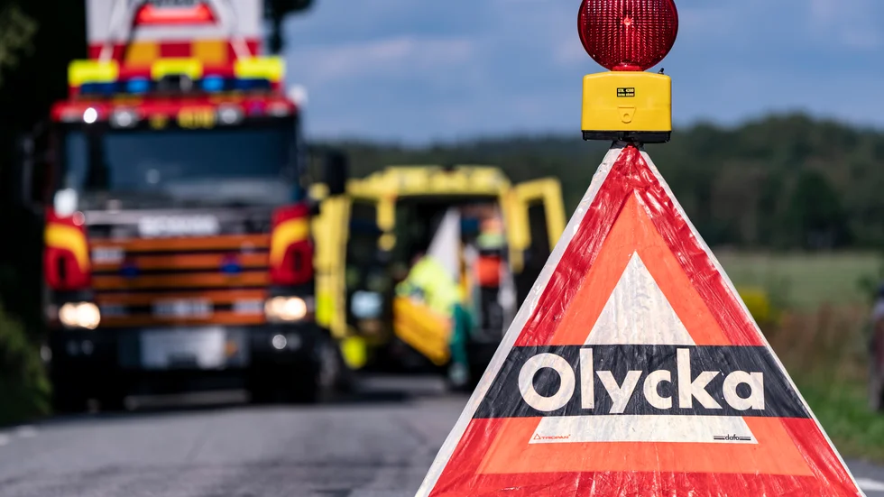 En man i 65-årsåldern fördes under torsdagen till Höglandssjukhuset i Eksjö efter en mc-olycka.