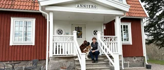 Anniero lockade Anita att lämna Stockholm