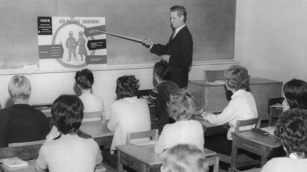 Skribenten funderar över skola och undervisning förr och nu.