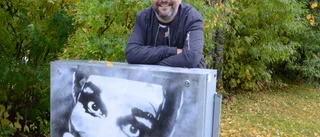 ... och han får konkurrens av Henrik Blind