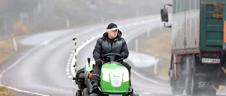 Genom Sverige – på en gräsklippare