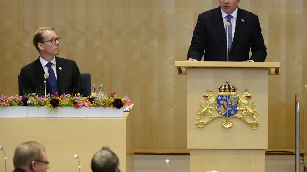 Stefan Löfven. Kritiserade tidigare Billström för att prata om volymer.