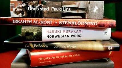 Från Colombia till Rumänien via Japan -- bra litteratur från hela världen finns, bara man letar. BILD: NINA LEIJONHUFVUD