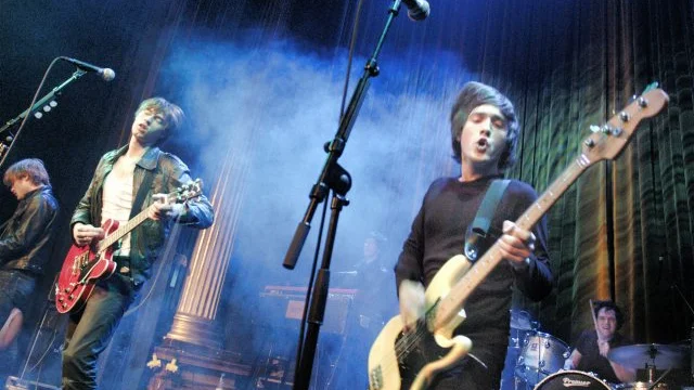 STOCKHOLM 20041122Konsert med rockbandet Mando Diao på Nalen.Foto Tomas Oneborg / SvD / SCANPIX Code 30142