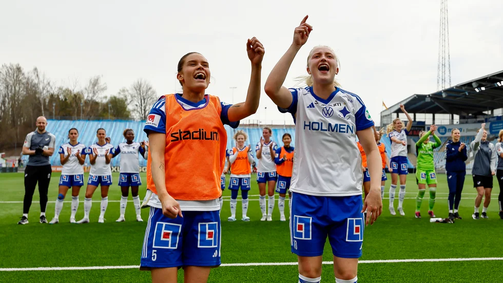 My Cato och Wilma Leidhammar firade segern mot Djurgården. IFK Norrköping vann med 3–2 och tog tre nya poäng.