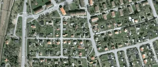 128 kvadratmeter stor äldre villa i Mjölby såld till nya ägare