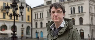 Simon vill inte behöva försvara sig