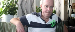 Han går en tuff kamp mot cancern