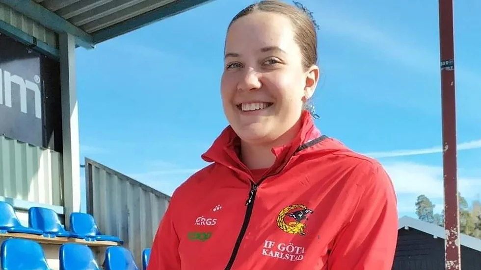 Motalatjejen Sara Forssell har nya tränare och fått en bra start på säsongen. Seger i Västerås i helgen.