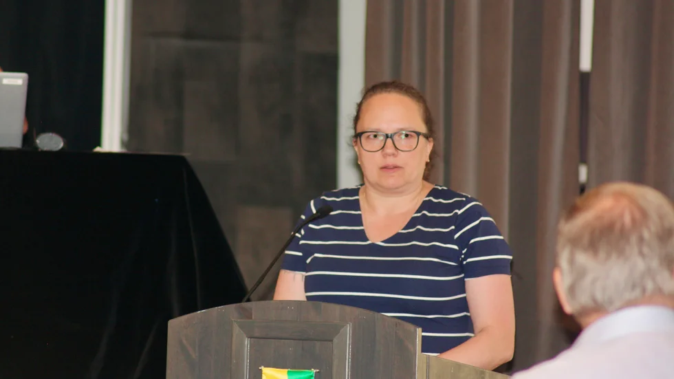 "I stället för att köpa in en egen lastbil och bygga en egen omlastningsplats, varför inte låta en entreprenör göra det", säger Jennie Thorgren.