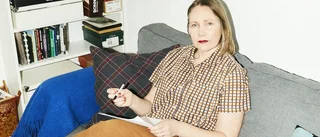  Ensamstående tvåbarnsmor inleder av-och-på-förhållande