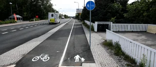 Dubbla budskap på Östermalmsgatan – skyltning väcker reaktioner