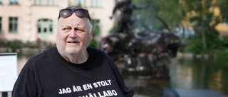 Kjells vrede: Skulpturen i Torshälla är smutsig