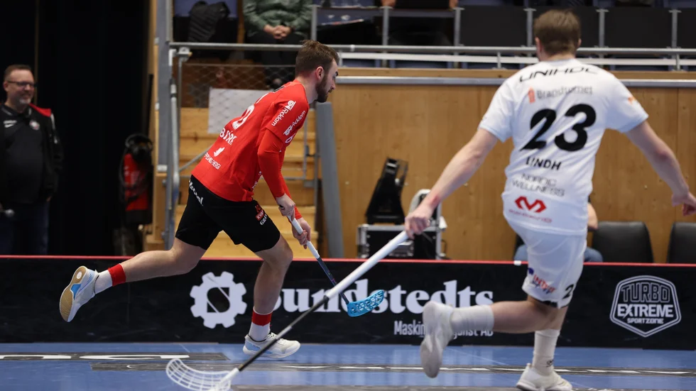 Filip Björk hittade rätt två gånger på kort tid för Storvreta.