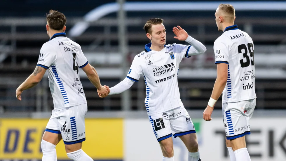 Noel Milleskogs (i mitten) Sirius möter Elfsborg på bortaplan. (Arkivbild)