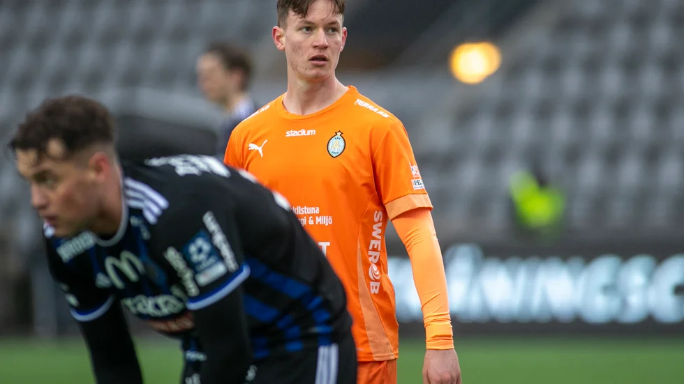 Love Björnson var het och gjorde en bra match borta mot Örebro Syrianska på fredagskvällen. Men hans ledningsmål räckte bara till en poäng.