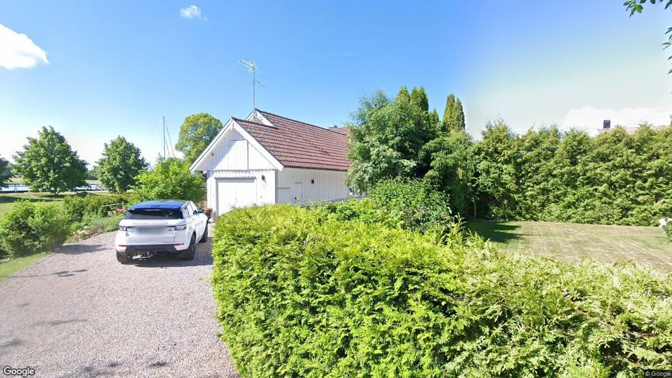 Trossvägen 12