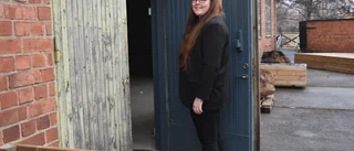 Cornelia, 25,  tar över som ordförande – tipsar om finaste dasset
