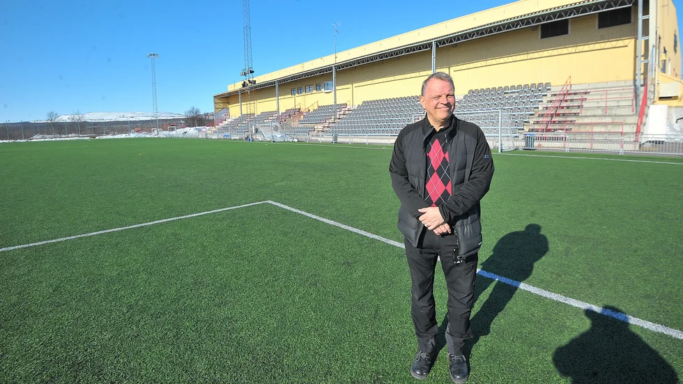 Tommy Stridsman, ordförande Kiruna FF, oroas för fotbollens framtid i Kiruna. "Jag tror att vi kommer finnas kvar, men på vilken nivå vet jag inte".