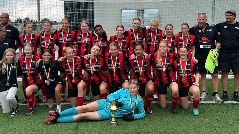 Sävast AIF/Svartbjörnsbyns IF vann Umeå Fotbollsfestival.