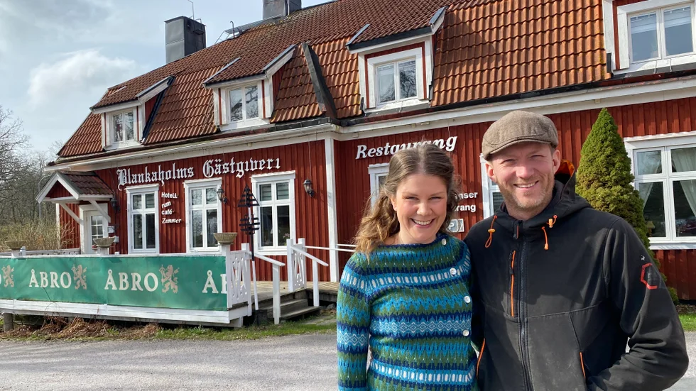 Hilma och Wille Momark har köpt Blankaholms Gästgiveri.
