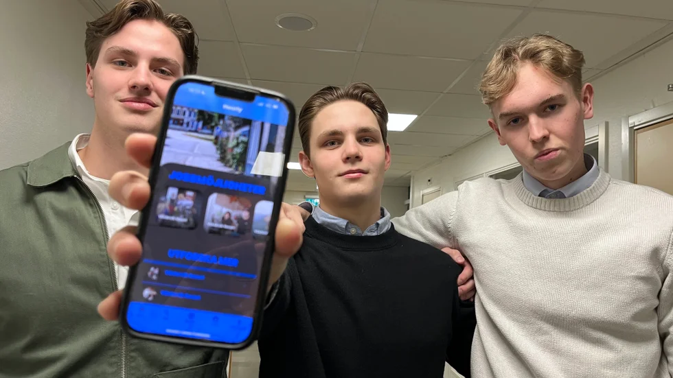 Trion hoppas att deras app ska göra det enklare för fler unga att hitta extrajobb. Från vänster: Karl Björkegren, Justus Nilsson och Erik Apelqvist.