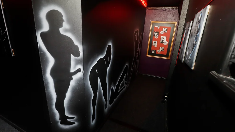 Inför alla hjärtans dag besökte jag swingersklubben Paradiseswings i Eskilstuna. Där upptäckte jag något nytt hos mig själv – är jag pryd?