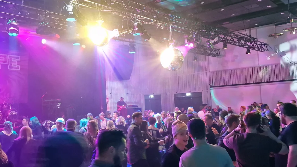 Kiruna har Sveriges lägsta arbetslöshet. Bilden är tagen i Kulturhuset Aurora i samband med E-types konsert i februari.