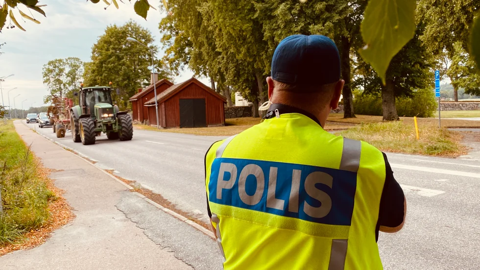 Hastighetskontrollerna utförs inte för att ge poliserna publicitet, slår insändarskribenten fast.
