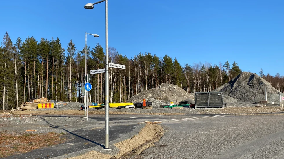 Gator och annan infrastruktur har förberetts i Storskogen. Totalt i de fem etapperna kan det bli 900 bostäder.