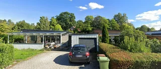 Kedjehus på 110 kvadratmeter från 1971 sålt i Bälinge - priset: 2 800 000 kronor