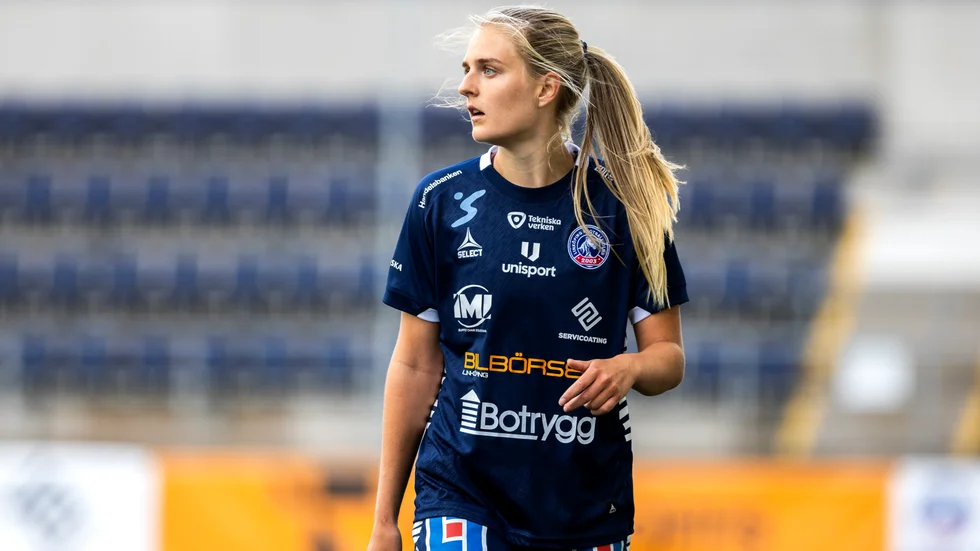 Lisa Björk har fått fokusera på defensiven efter det något ovana positionsbytet i LFC. 