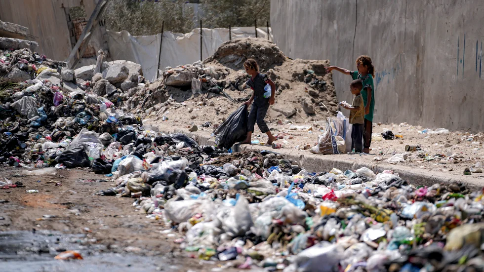 Tillfälliga eldupphör i Gaza ska göra det möjligt att nå ut med poliovaccinering. WHO uppger att en överenskommelse finns på plats för att undvika att polio sprids.