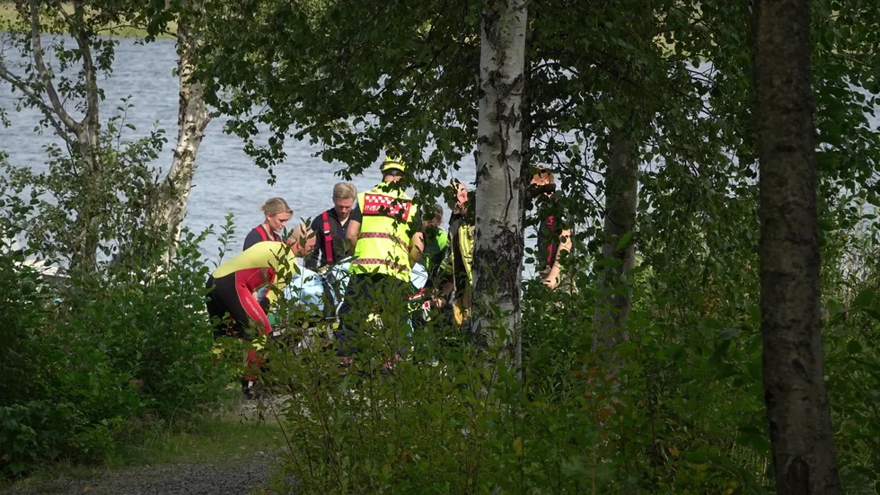En person hamnade i vattnet vid Svartudden med sin permobil på onsdagsförmiddagen.