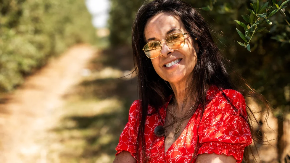 "Jag tycker att det är kul med realityserier och den här gruppdynamiken. Jag var alldeles för nyfiken för att inte åka", säger Lotta Ramel om "Hotell Romantik". Pressbild.