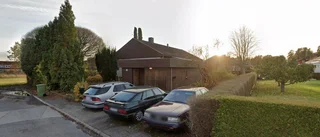 Nya ägare till 60-talshus i Torshälla - prislappen: 1 700 000 kronor